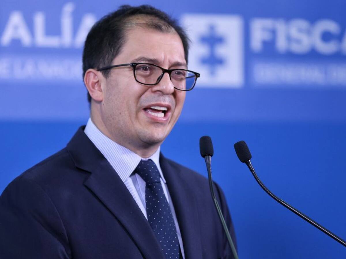 Archivan investigación contra el fiscal Barbosa por viaje a San Andrés