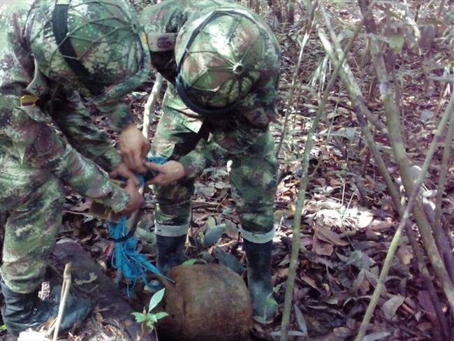Desactivan cilindro bomba cerca de una escuela indígena en Vaupés. Foto: Ejército Nacional