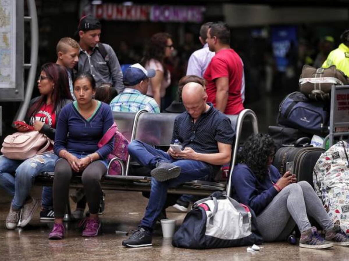Reportan escasez de pasajes en terminales de transporte de Bogotá