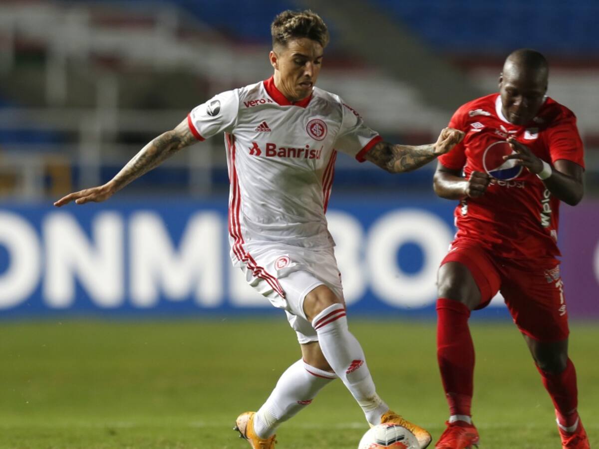 América no pudo ante un diezmado Inter y quedó al borde de la eliminación