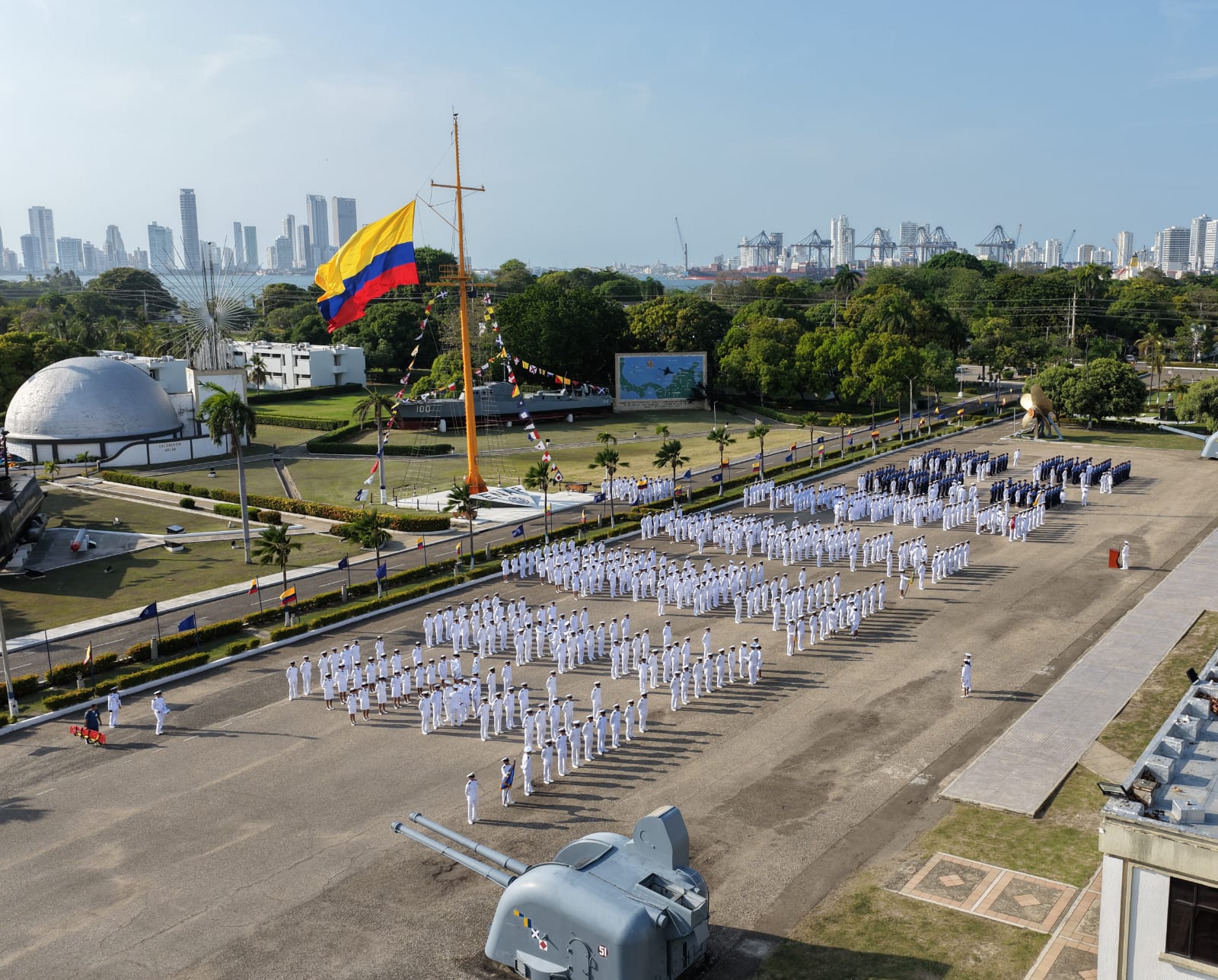 Escuela Naval de Cadetes