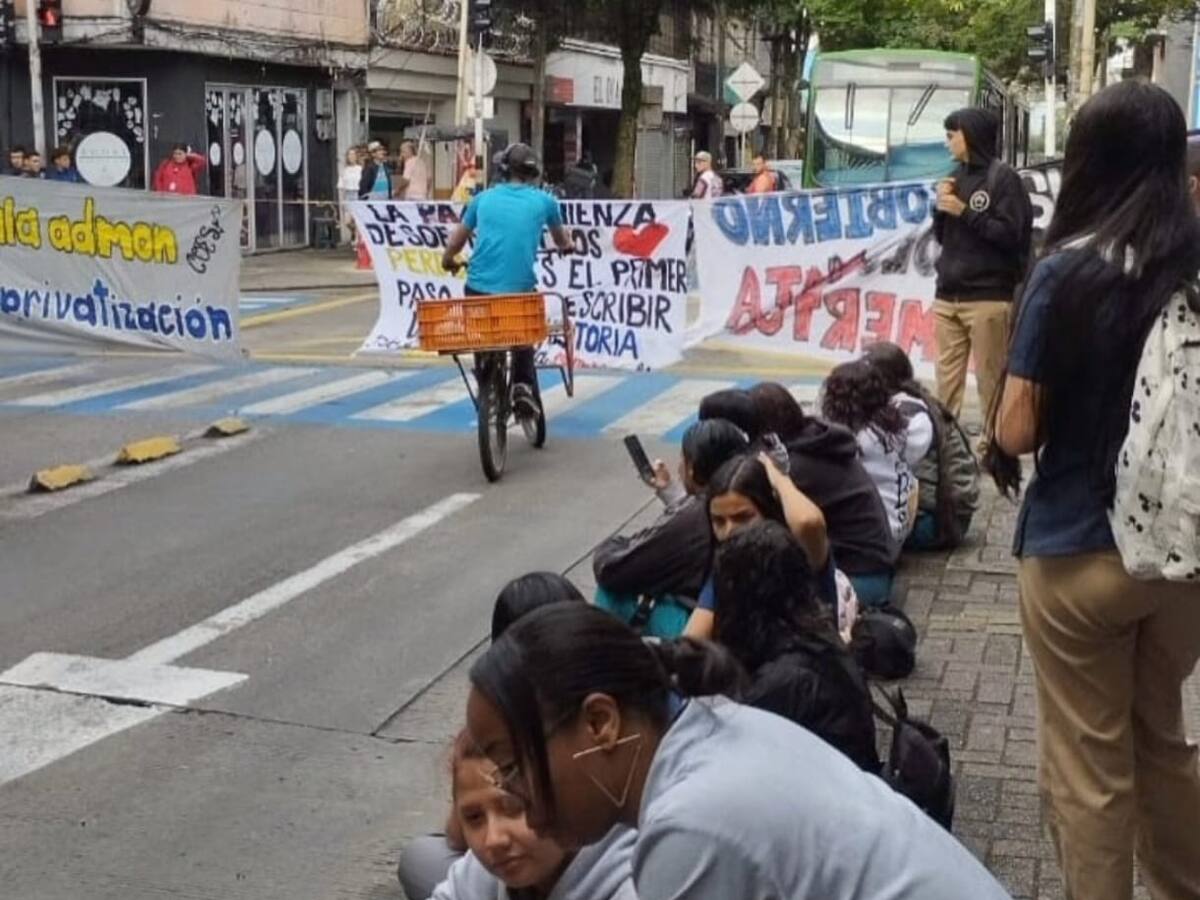 Risaralda se unió a las protestas nacionales del Sena por la supuesta crisis institucional