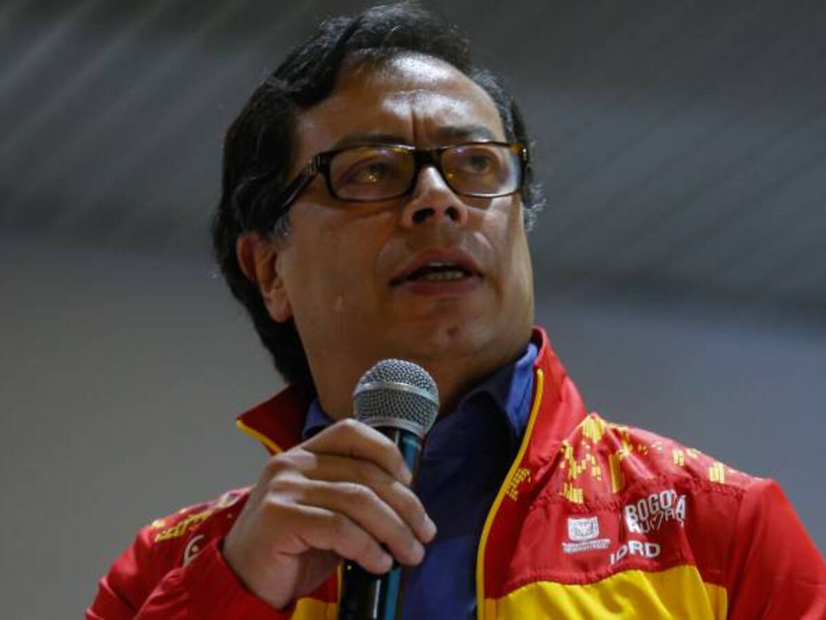 “Bogotá no es sitio para hacer juegos de guerra”: alcalde Petro