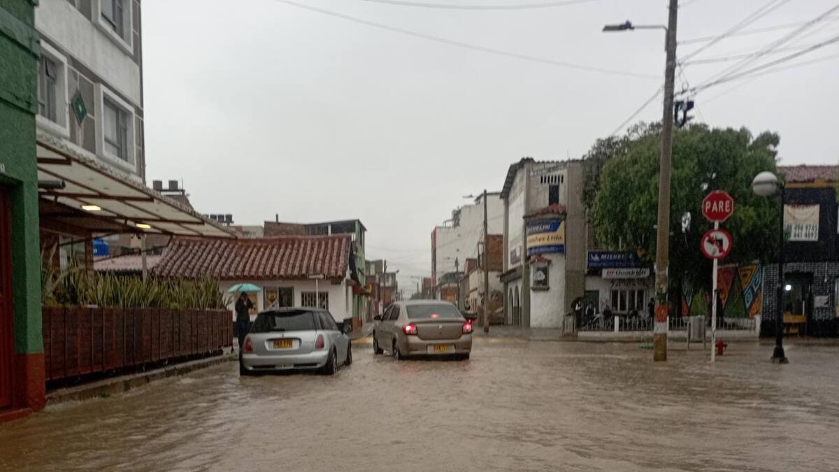 Siete barrios inundados tras fuertes lluvias en Sogamoso