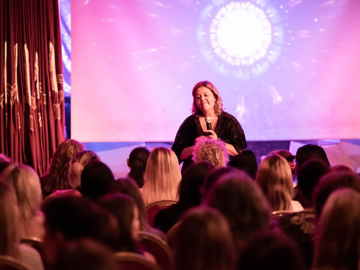 Noelia Pace se presenta en Bogotá y Medellín con su experiencia sensorial