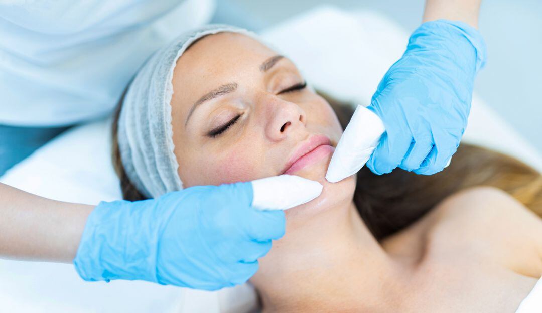 ¿Qué pasa si uso hielo en la cara todos los días?: Beneficios y riesgos