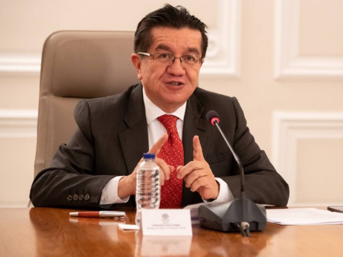 Minsalud: Personas en última etapa de vacunación comprarían a privados