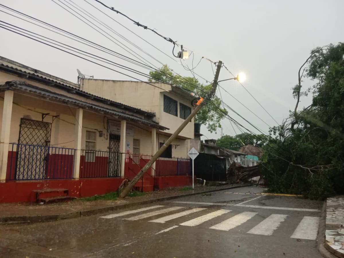 Afinia reportó 449 daños en redes eléctricas por tormenta en Cartagena y norte de Bolívar