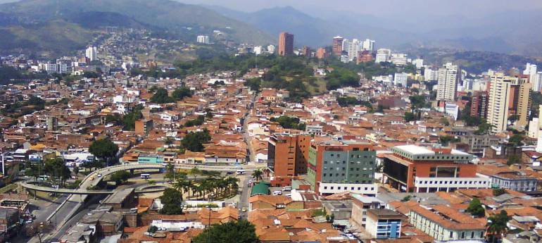 Baja el desempleo en Cali.