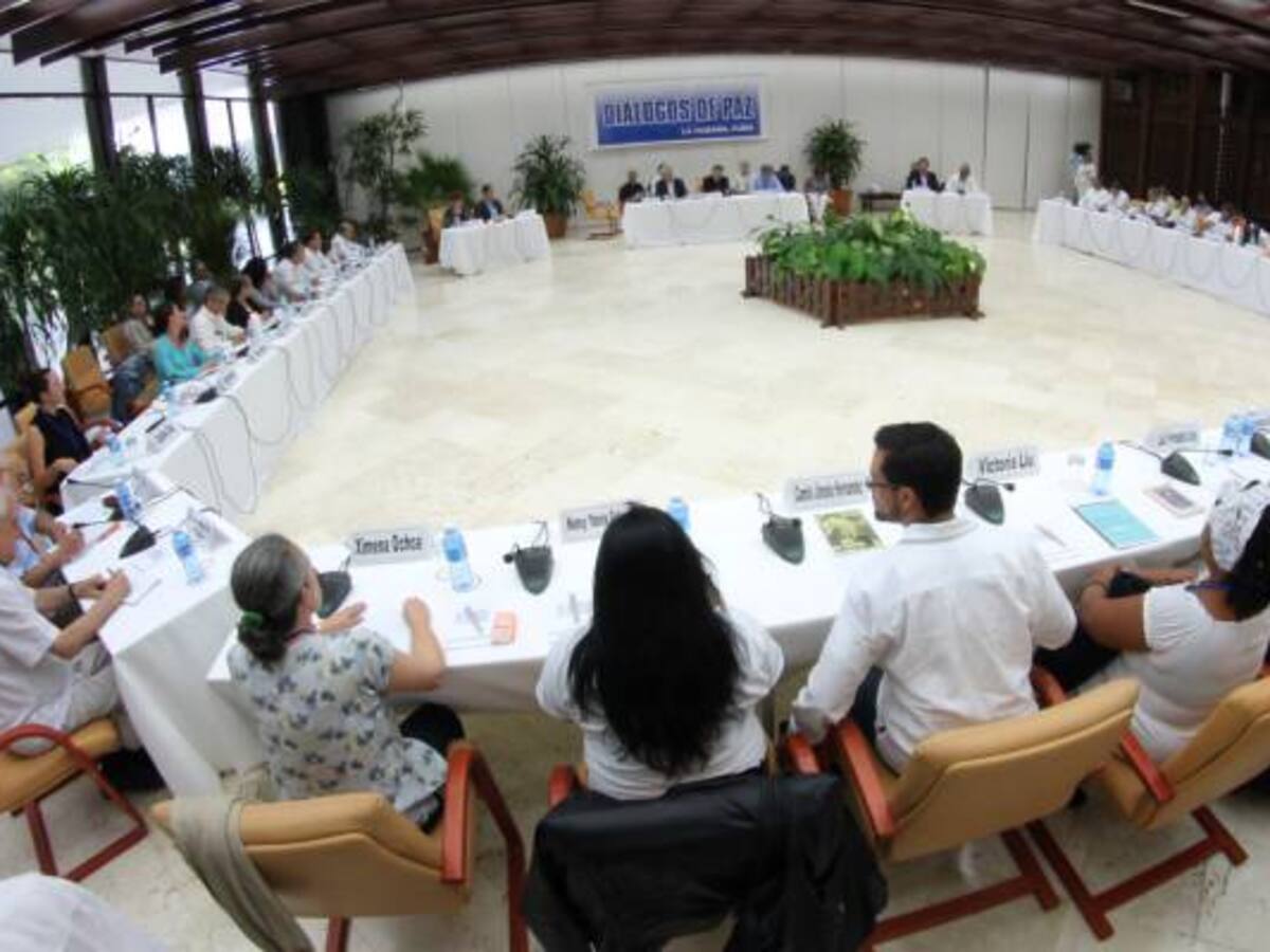 Fenalco pide al Gobierno socializar acuerdos de paz