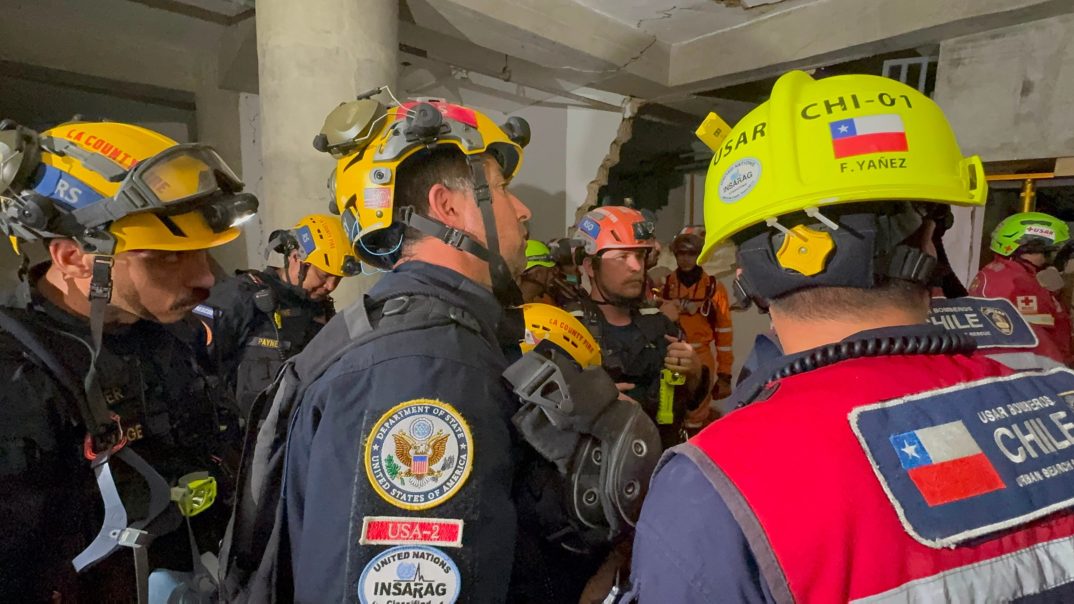 Operación de rescate de Hernán Gil en Venezuela tras terremotos. Fotos: USAR Bomberos de Chile