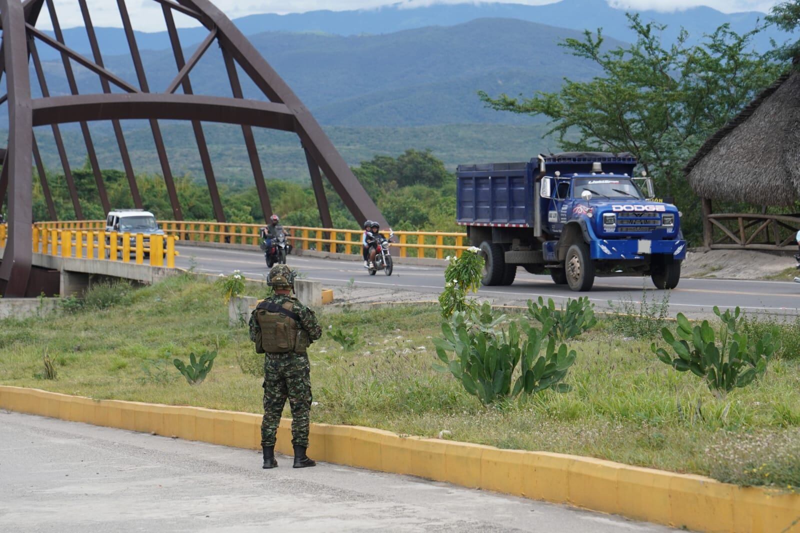 Ejército en las vías de Norte de Santander. / Foto: Ejército Nacional.