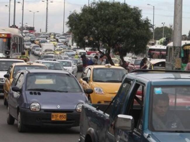 Pico y placa en Bogotá no será ampliado: alcalde encargado