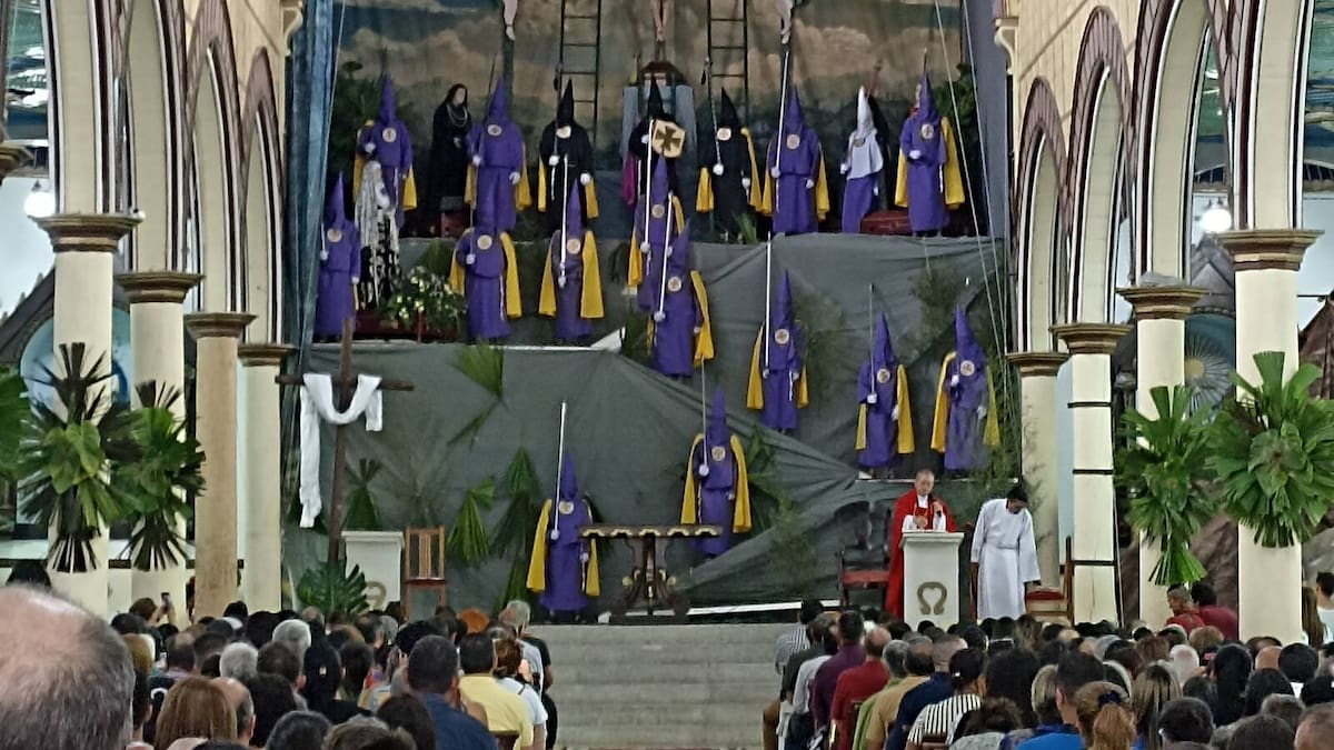 Obispo de la Diócesis de Armenia