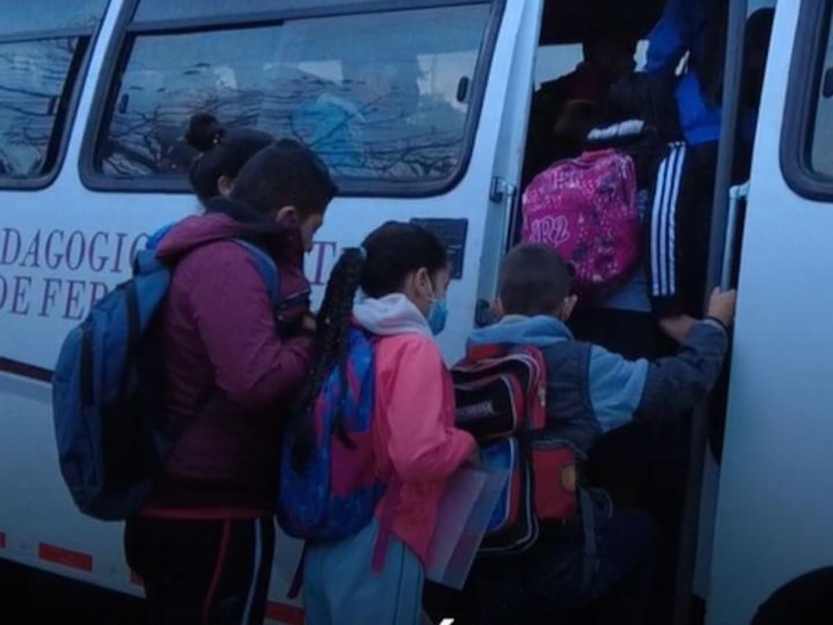 Bogotá inició los pagos del segundo ciclo del subsidio de transporte escolar: así puede recibirlo