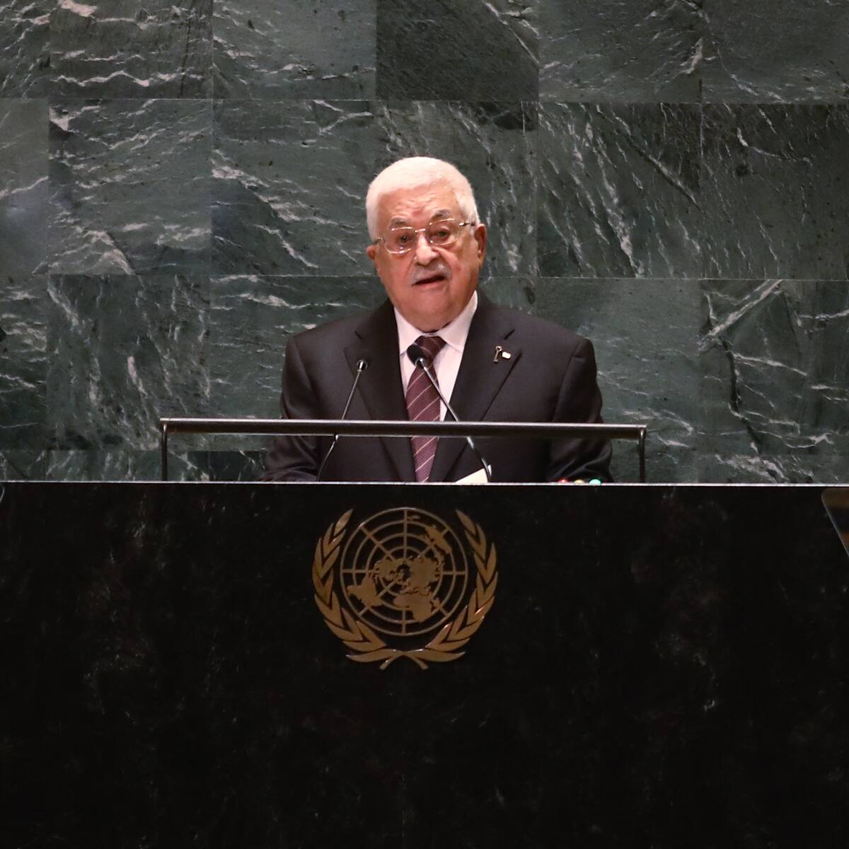 Mahmud Abás promete elecciones palestinas sin calendario; Fatah renueva su cúpula por primera vez