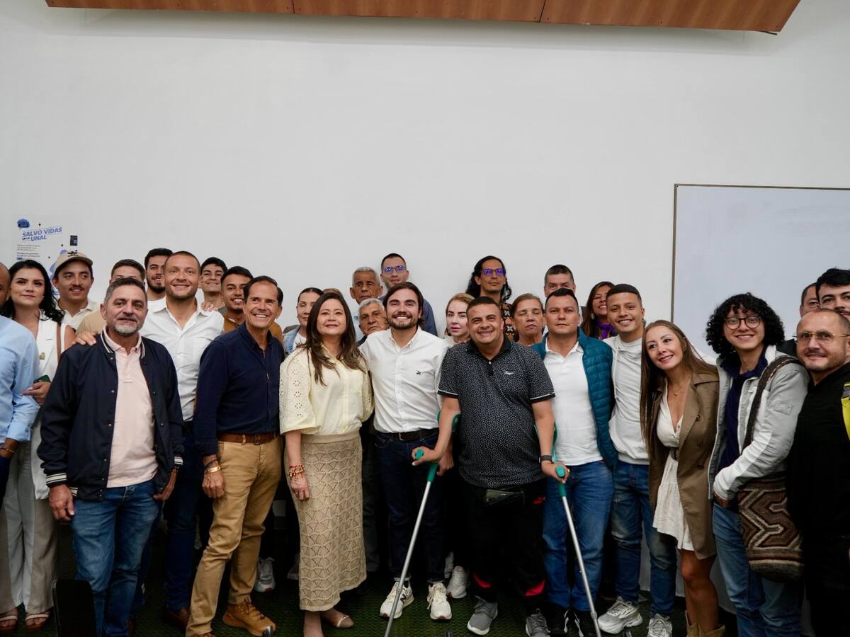 Gobierno y comunidades en Manizales debaten sobre el futuro de los peajes en la Autopista del Café