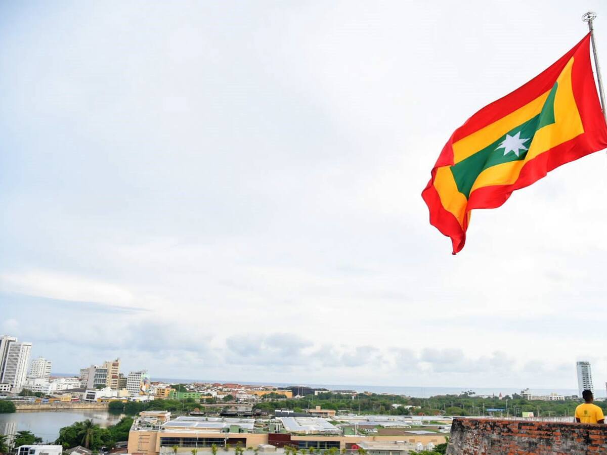 La Cuadrilonga ondea en San Felipe en homenaje a los 490 años de Cartagena