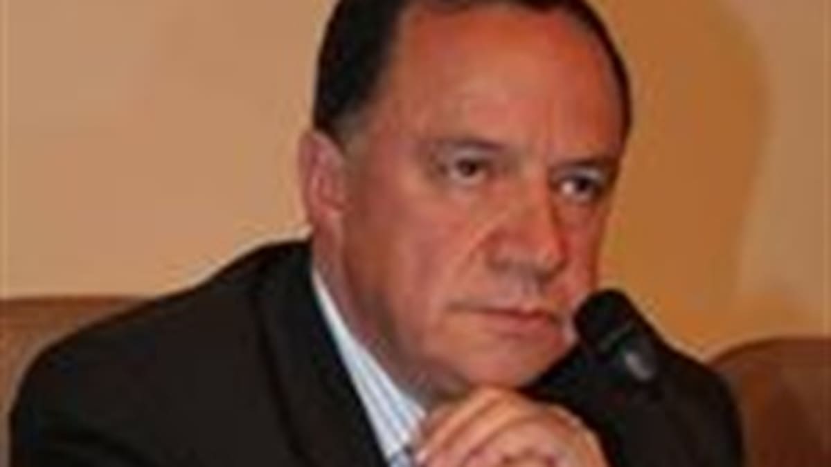 El senador Eduardo Enríquez Maya resultó ileso de un atentado