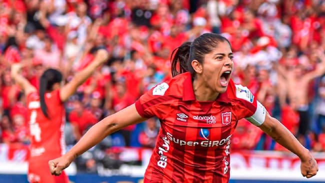 Catalina Usme festeja su gol en la final ante el Deportivo Cali.