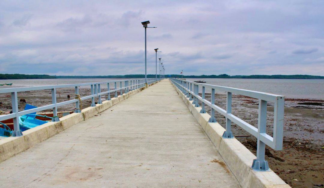 Muelle en Candelillas de la Mar