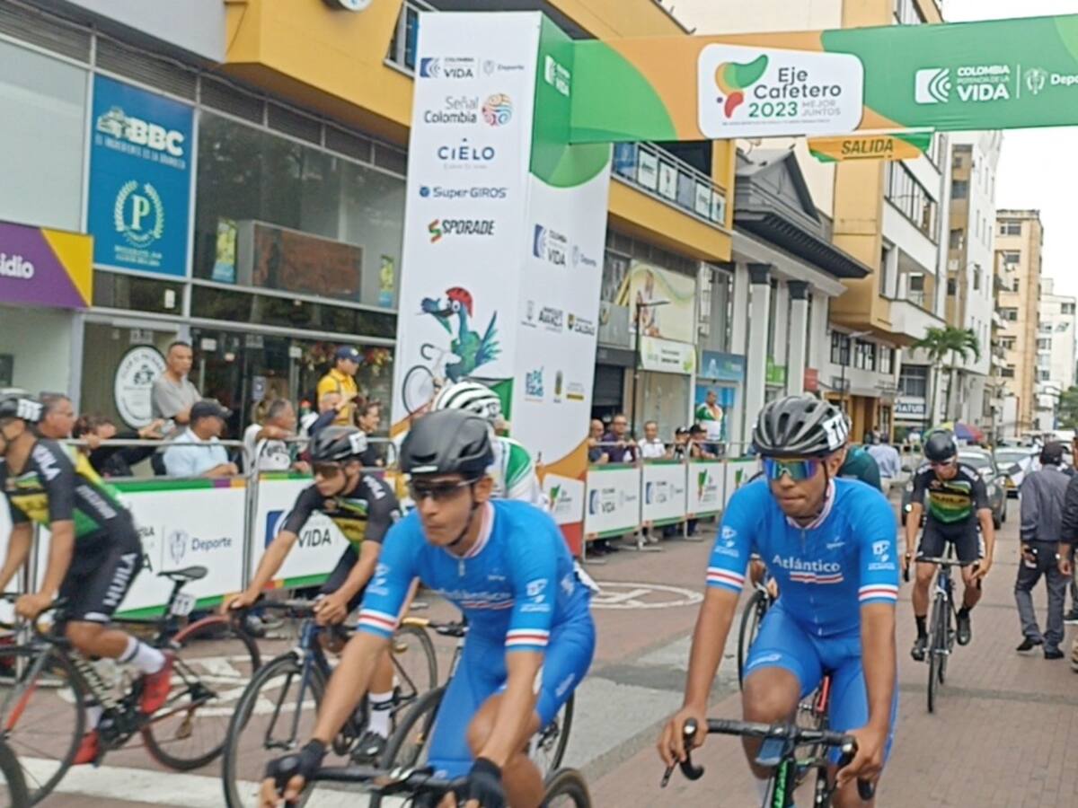 Cierre vial en Armenia- Pereira por competencia de ciclismo en Juegos Nacionales Juveniles