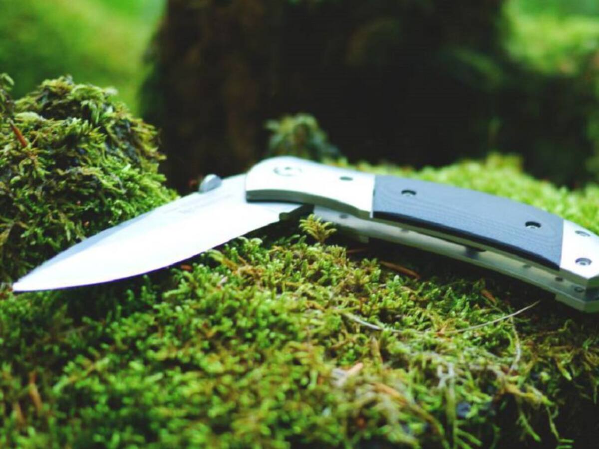 Un hombre fue atacado en varias ocasiones al parecer con arma blanca