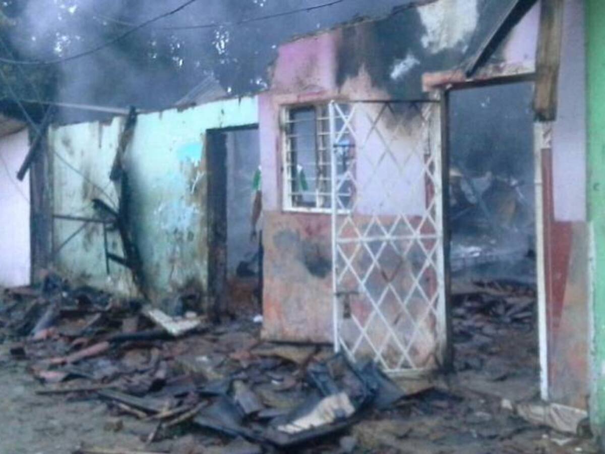 Incendio consumió tres viviendas al oriente de Cali