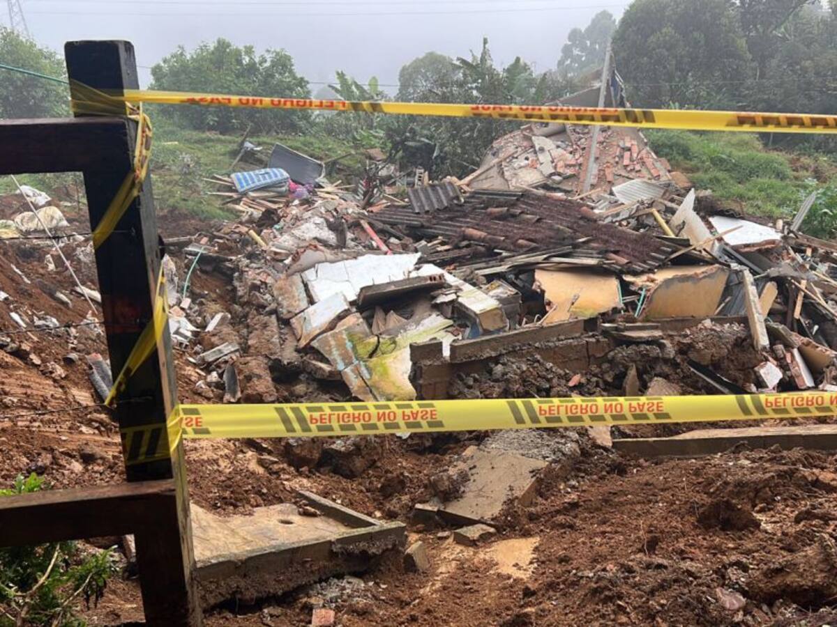 Tres viviendas destruidas y 9 afectadas por deslizamiento en Llanaditas