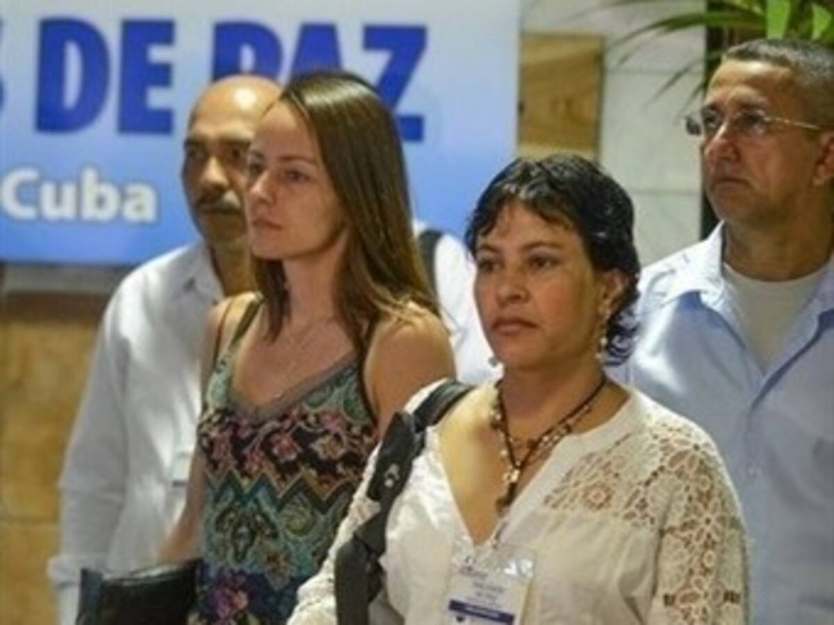 "No tenemos lista de regalos", responde las Farc al ministro del Interior