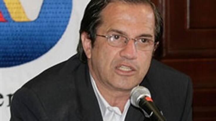 Ecuador dice respetar decisión de colombianos en elecciones