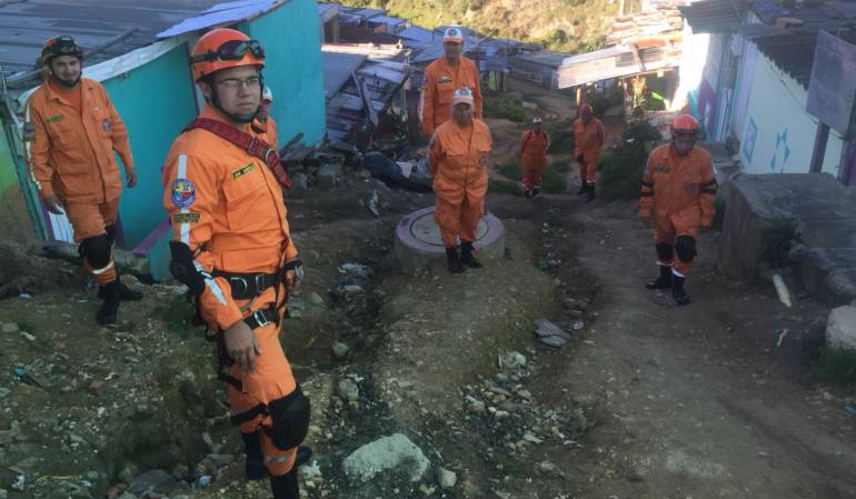 En los Zapatos de un Miembro de la Defensa Civil