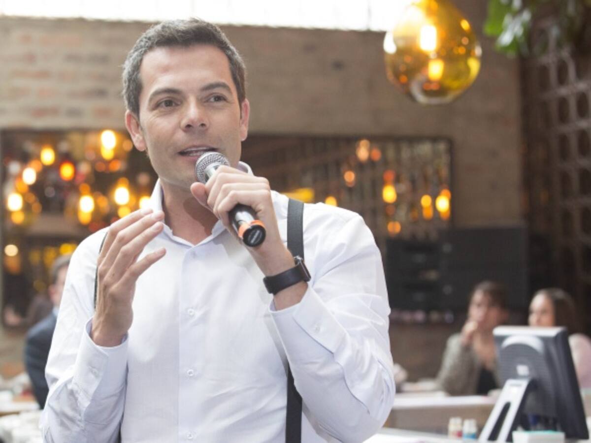 Iván Lalinde acompaña a los colombianos todos los días con ‘El Desayuno’