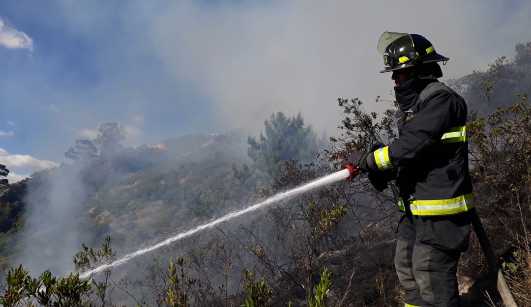 Combate a incendios forestales