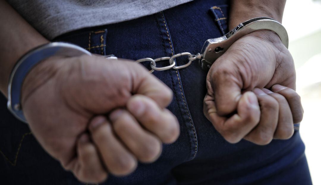 Fueron capturadas 11 personas entre funcionarios públicos y particulares que estarían al servicio de las disidencias