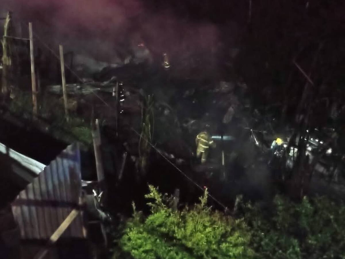 Siete viviendas fueron consumidas por las llamas debido a un incendio en Calarcá, Quindío