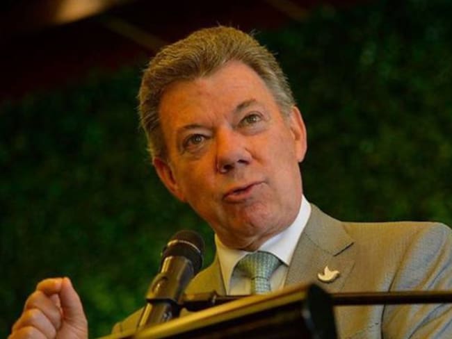 Presidente Santos respondió a críticas del expresidente Cesar Gaviria