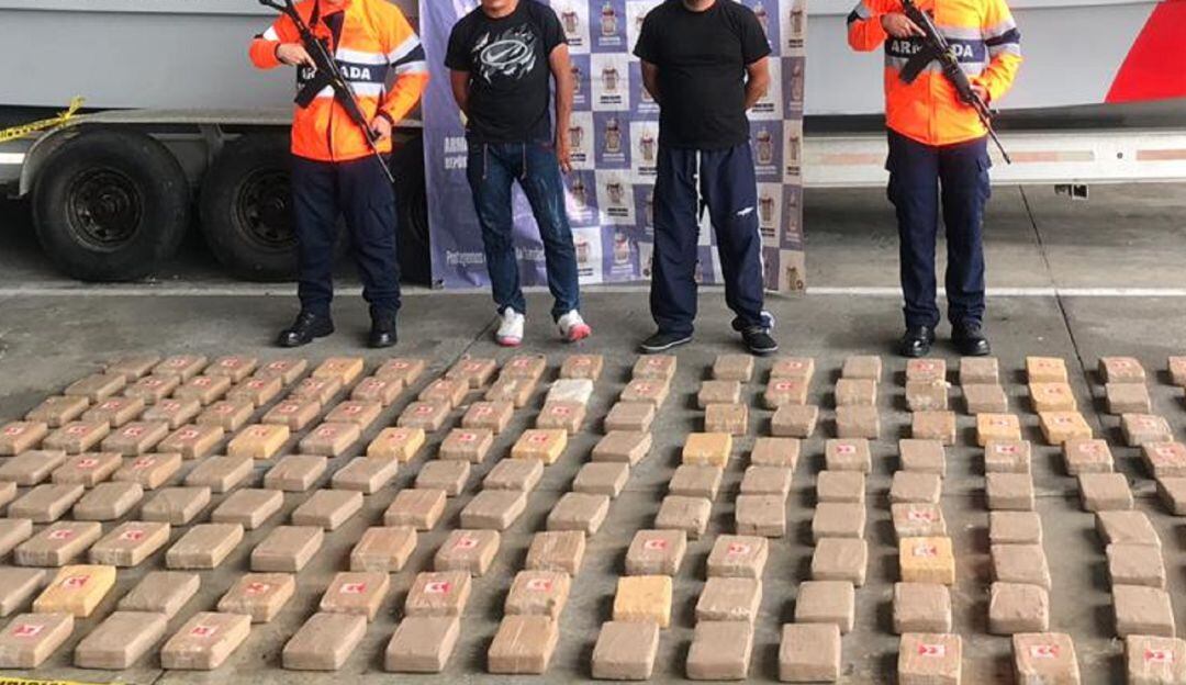 Tres nicaragüenses transportaban 2.345 paquetes prensados con la marihuana a centroamérica.