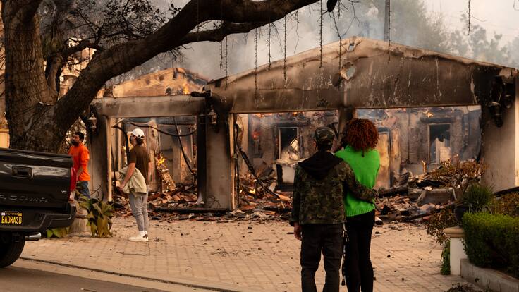 “Tardaremos años en recuperar lo perdido”: Bomberos de California por incendios que dejan 5 muertos