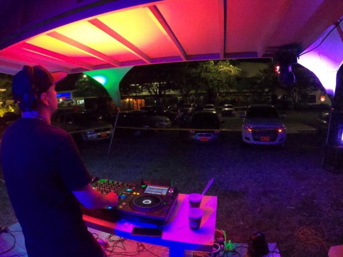 ‘Takeout’ busca la reactivación económica de restaurantes en Armenia