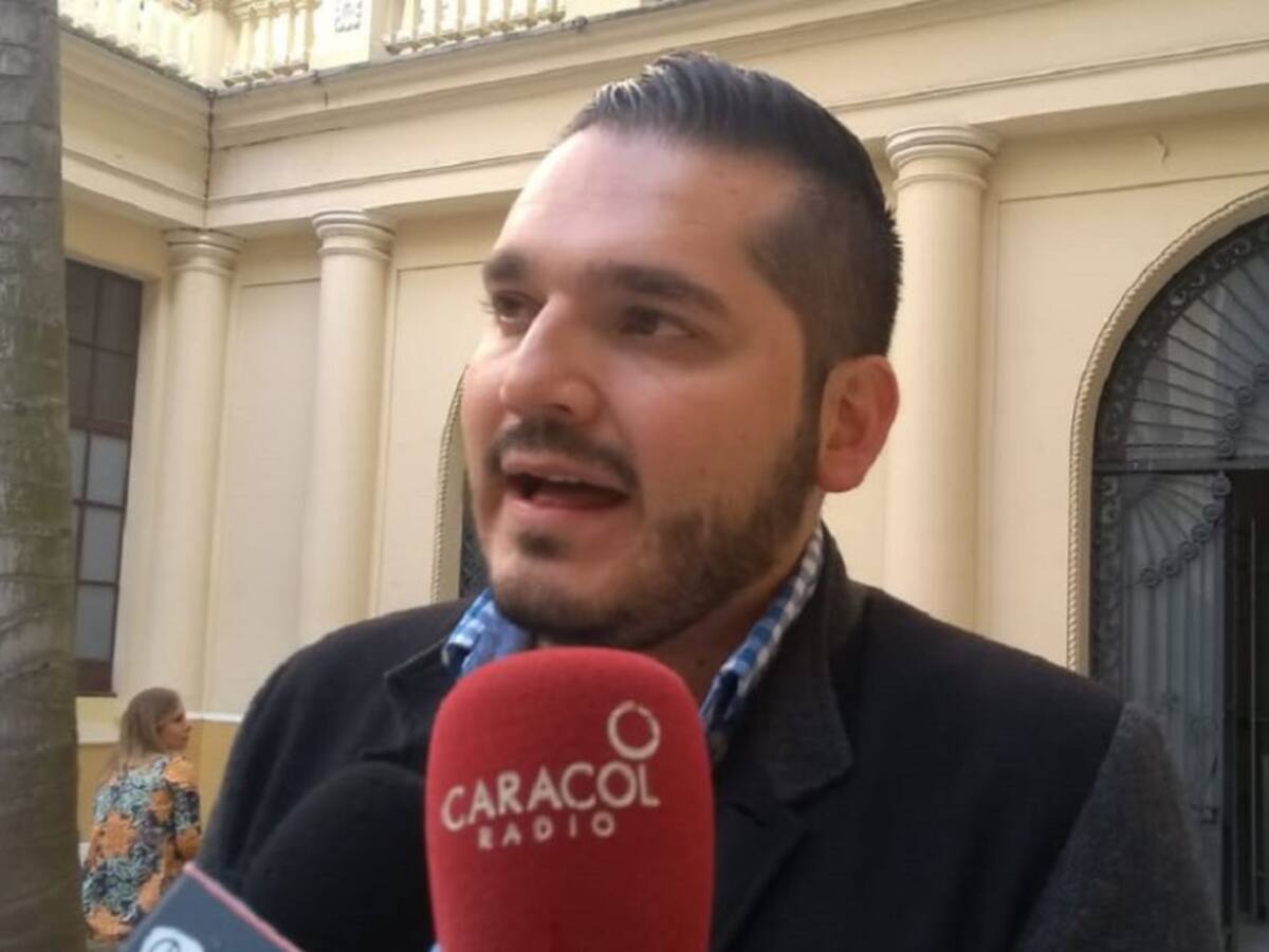 Alerta por volantes y paredes con mensajes de grupos subversivos en Caldas
