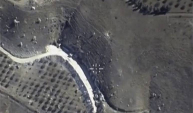 Captura de video facilitada por el Ministerio de Defensa ruso sobre un bombardeo en Siria.