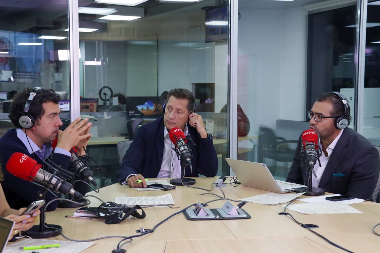 Rodrigo Lara en La Luciérnaga / Caracol Radio