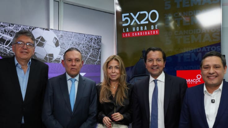 Política fiscal e informalidad: David Luna, Mauricio Cárdenas, Efraín Cepeda y Mauricio Lizcano