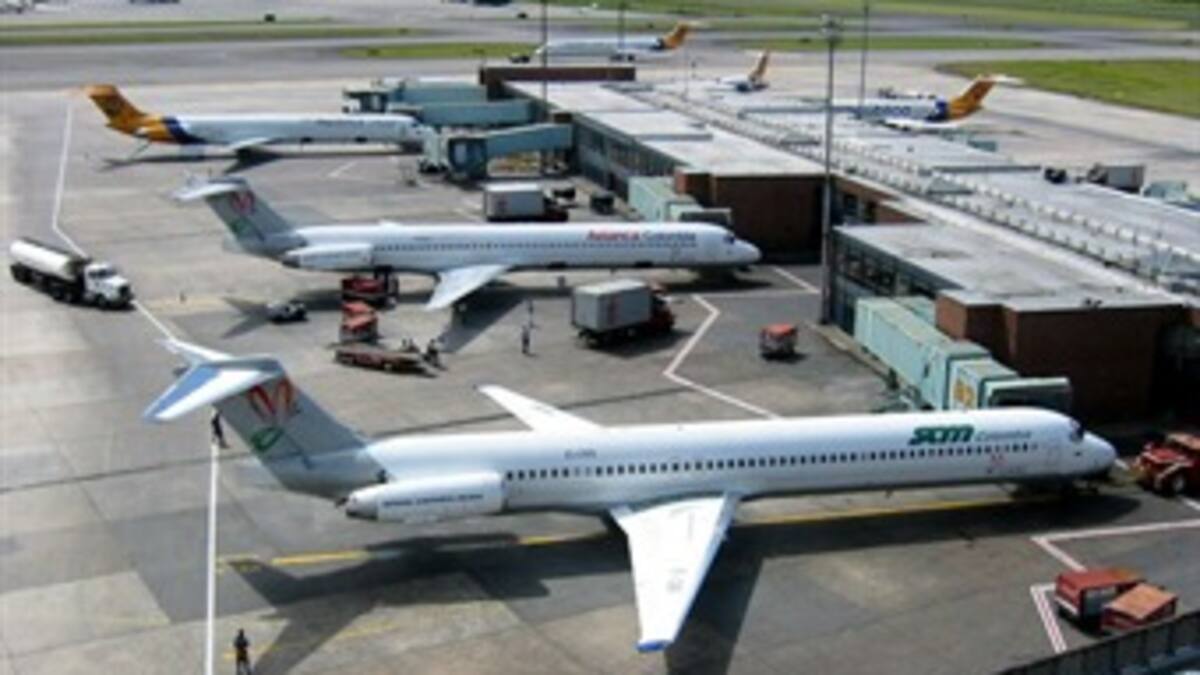 Se espera que hoy vuelen más de 100 mil pasajeros en todo el país: Aerocivil