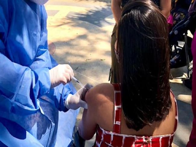 Con 20 mil dosis disponibles inició vacunación de migrantes en Bucaramanga