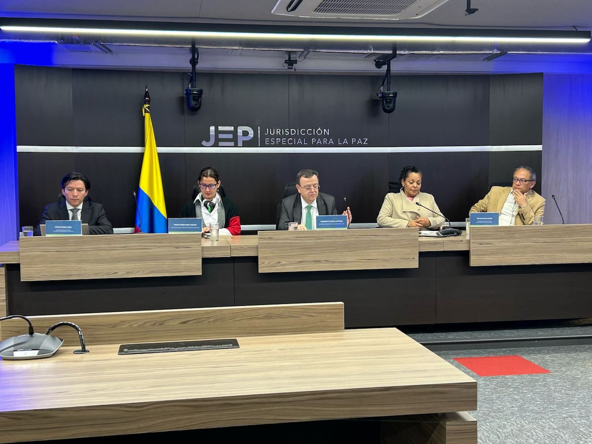 JEP acepta parcialmente propuesta del último secretariado de las FARC para emitir única sentencia