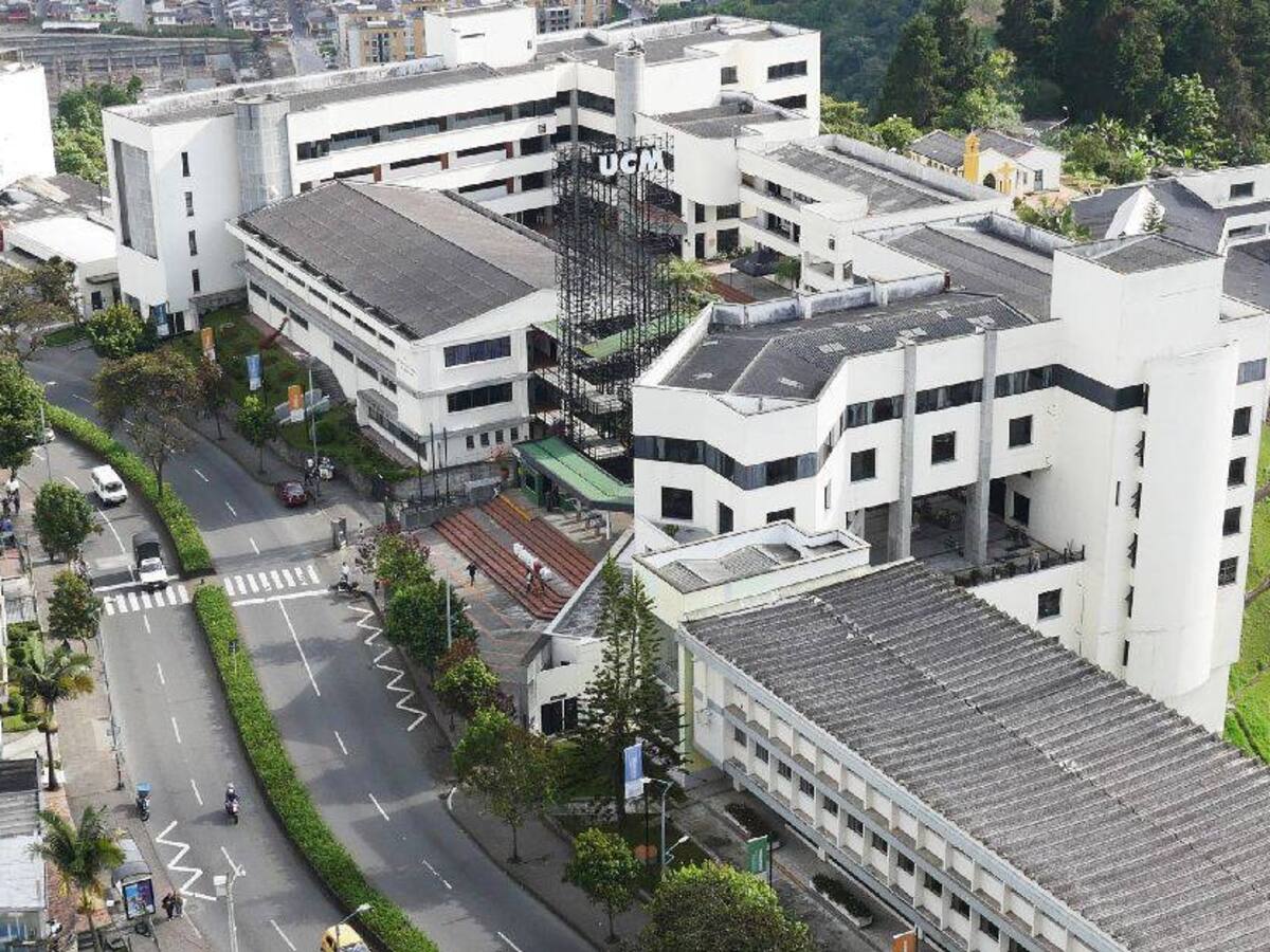 Una trabajadora de la Universidad Católica de Manizales falleció atropellada por una moto