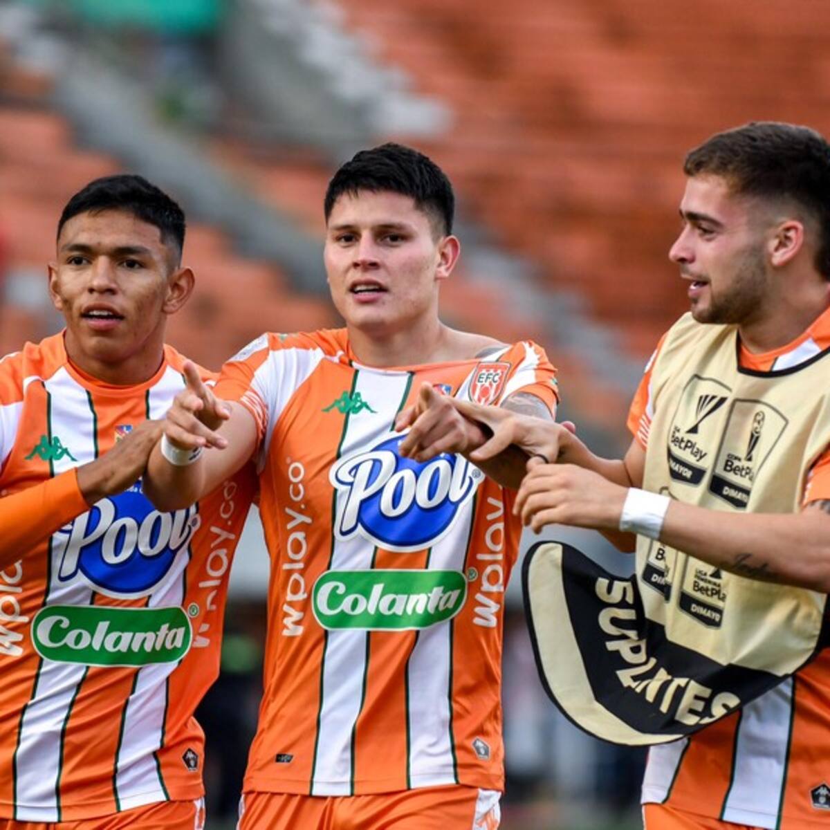 Envigado gana su primera “final”: crucial victoria sobre Cali que lo aleja del descenso