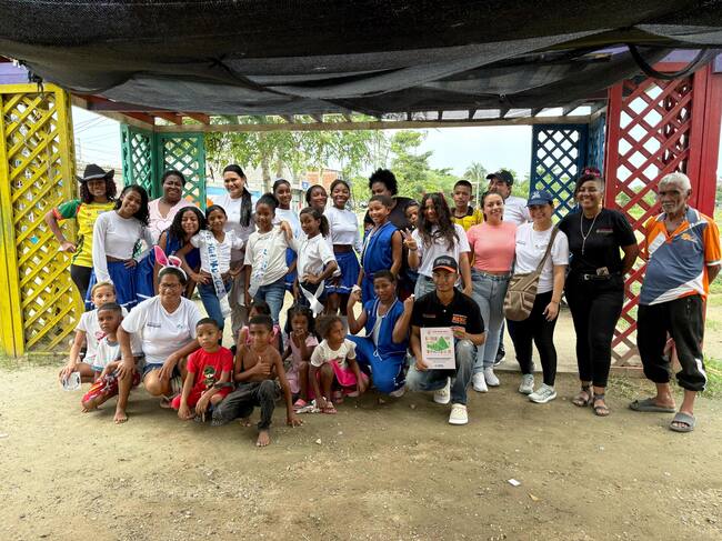 Comuna Seis celebró Ángeles Somos en 15 espacios públicos recuperados por la comunidad